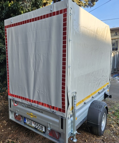 Nákladní přívěs Humbau 152513 s ocelovou konstrukcí a plachtou