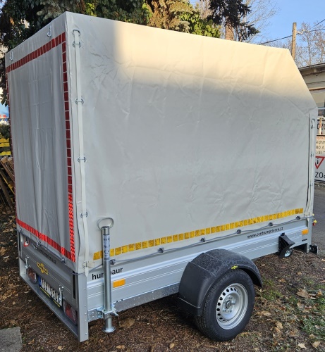 Nákladní přívěs Humbau 152513 s ocelovou konstrukcí a plachtou